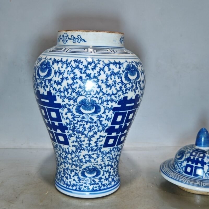 Antique Blue & White Double Happiness Porcelain Ginger Jars with Lids Set of 2 (5)