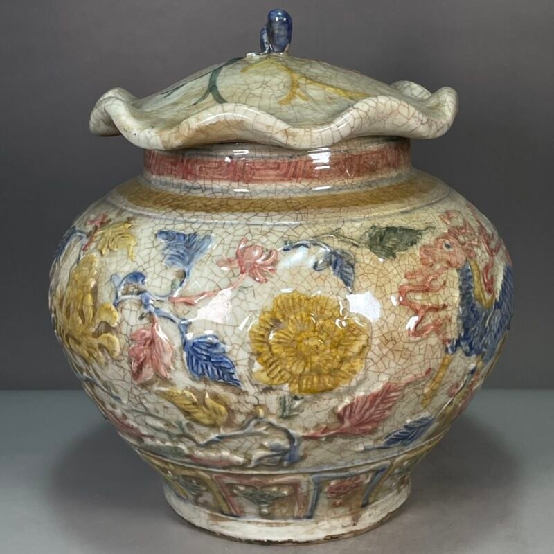 Antique Crackle Glaze Porcelain Ginger Jar with Dragon Motif (2)