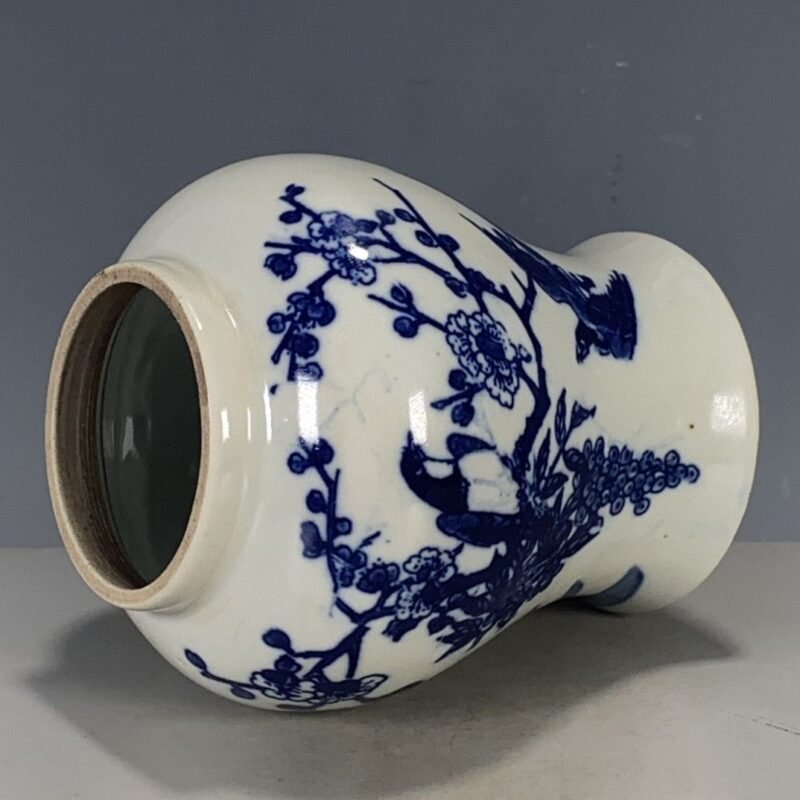 Blue and White Porcelain Ginger Jar with Bird & Plum Blossom Motif (7)