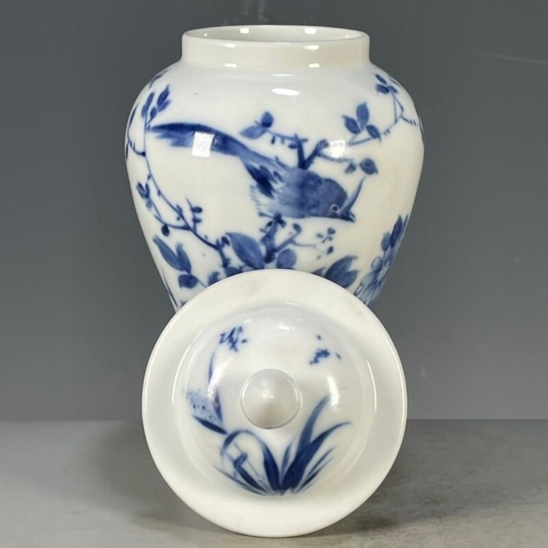 Blue and White Porcelain Ginger Jar with Lid 7.3 Chinoiserie Bird & Flower Motif (8)