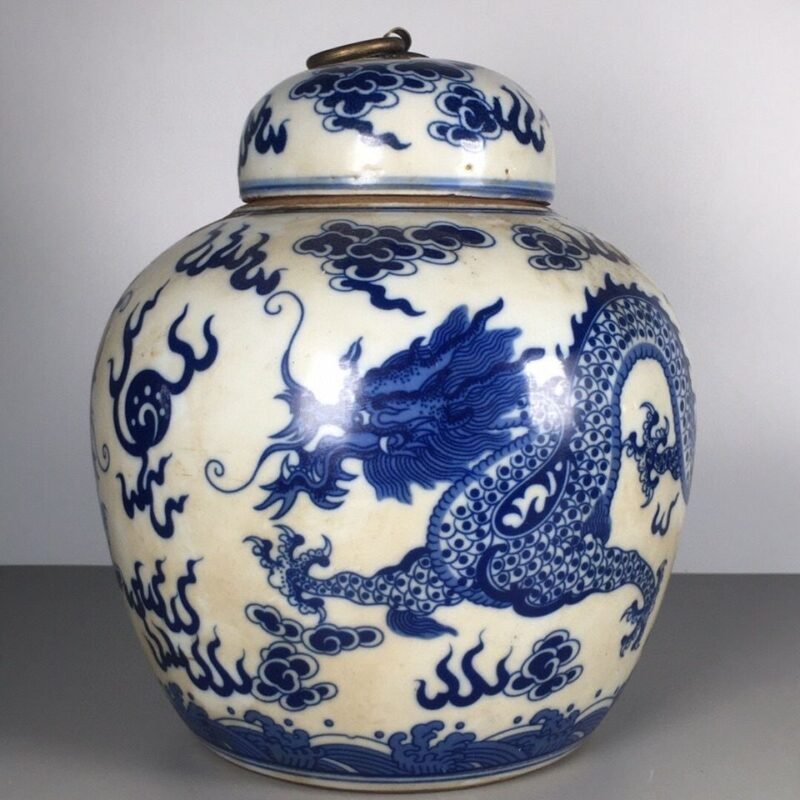 Classic Blue & White Porcelain Dragon Ginger Jar with Lid (1)