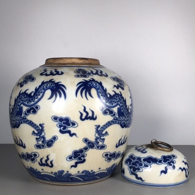 Classic Blue & White Porcelain Dragon Ginger Jar with Lid (7)