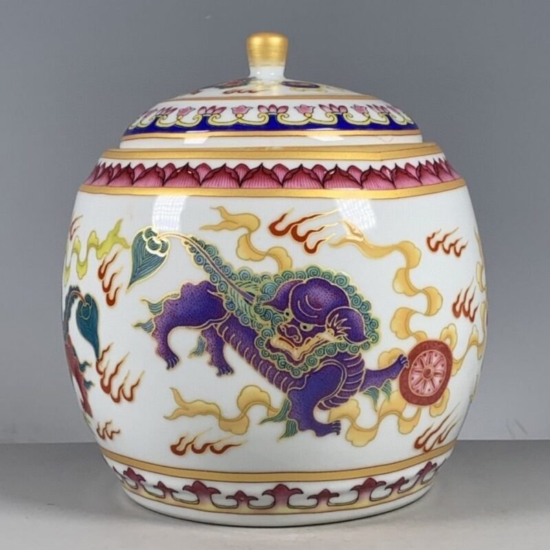 Colorful Enamel Lion Chinoiserie Ginger Jar, Lidded Porcelain Storage Jar (4)