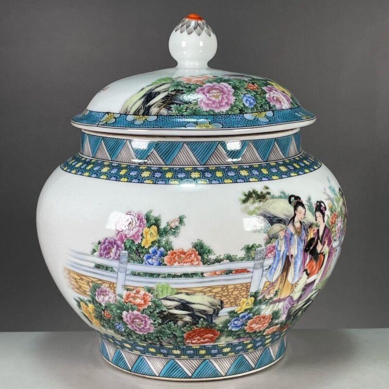 Elegant Chinoiserie Ginger Jar with Lid 8 Oriental Ladies & Floral Porcelain Vase (1)