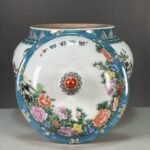 Elegant Chinoiserie Ginger Jar with Lid 8 Oriental Ladies & Floral Porcelain Vase (2)