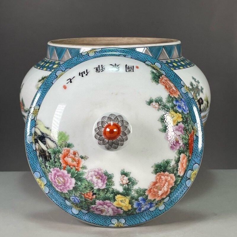 Elegant Chinoiserie Ginger Jar with Lid 8 Oriental Ladies & Floral Porcelain Vase (2)