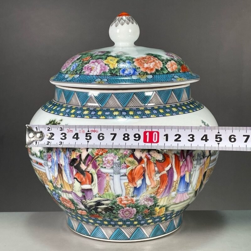 Elegant Chinoiserie Ginger Jar with Lid 8 Oriental Ladies & Floral Porcelain Vase (6)
