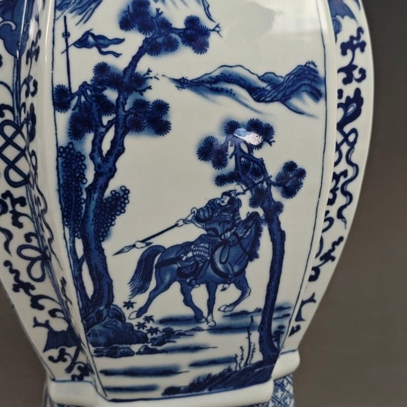 Extra Large Blue and White Porcelain Square Ginger Jar (9)