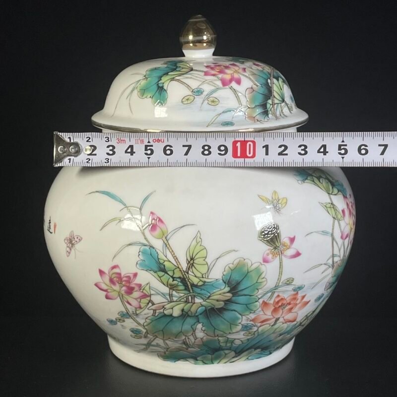 Famille Rose Lotus Ginger Jar (2)