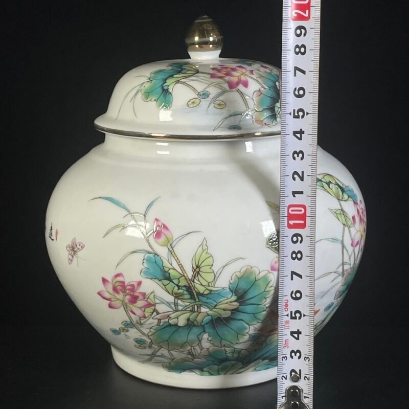 Famille Rose Lotus Ginger Jar (3)