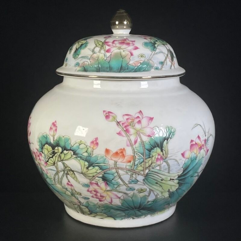 Famille Rose Lotus Ginger Jar (7)