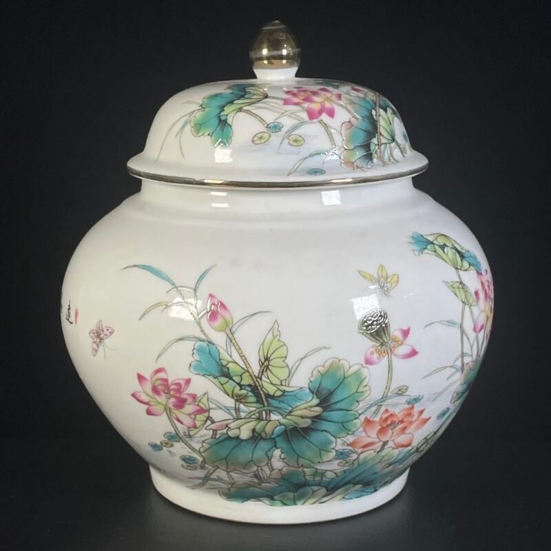 Famille Rose Lotus Ginger Jar (8)