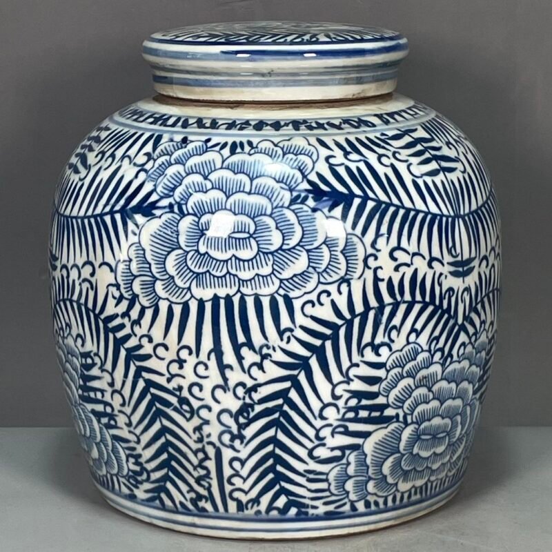 Floral Blue and White Chinoiserie Ginger Jar (4)
