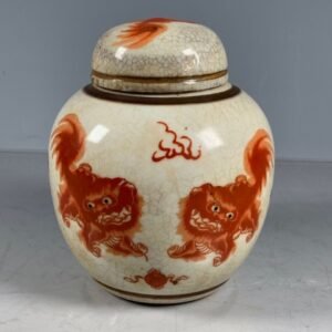 Iron Red Foo Dog Ginger Jar – Crackle Glaze, Chinese Lion Tea Caddy (13 × 9 cm)