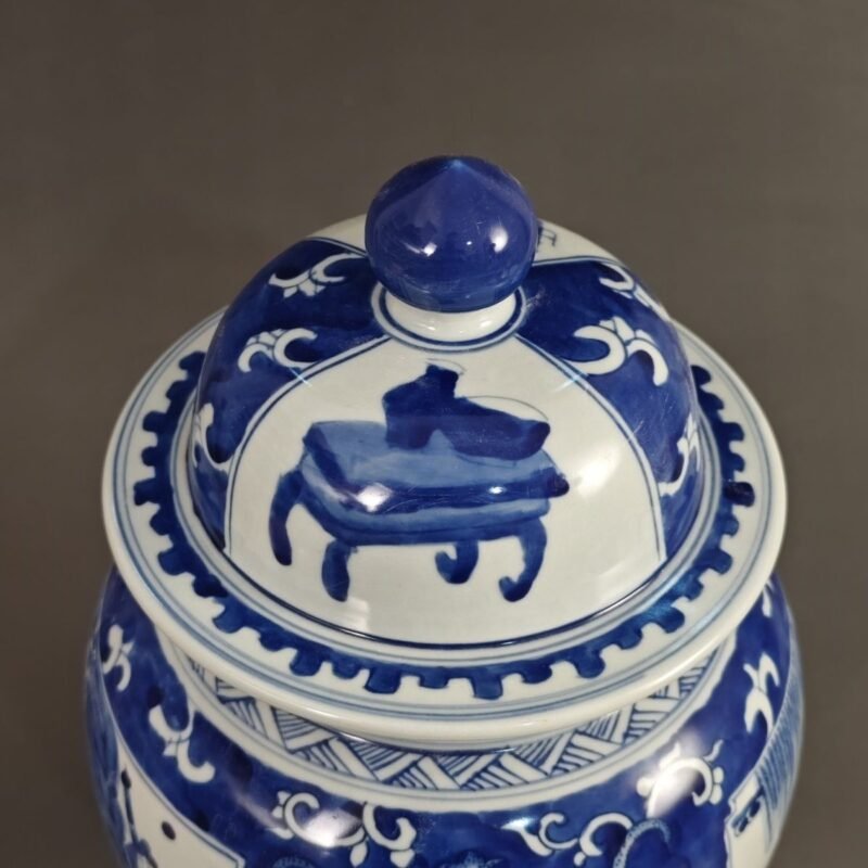 Large Blue & White Ginger Jar Chinese Figural Story Porcelain Temple Jar (3)