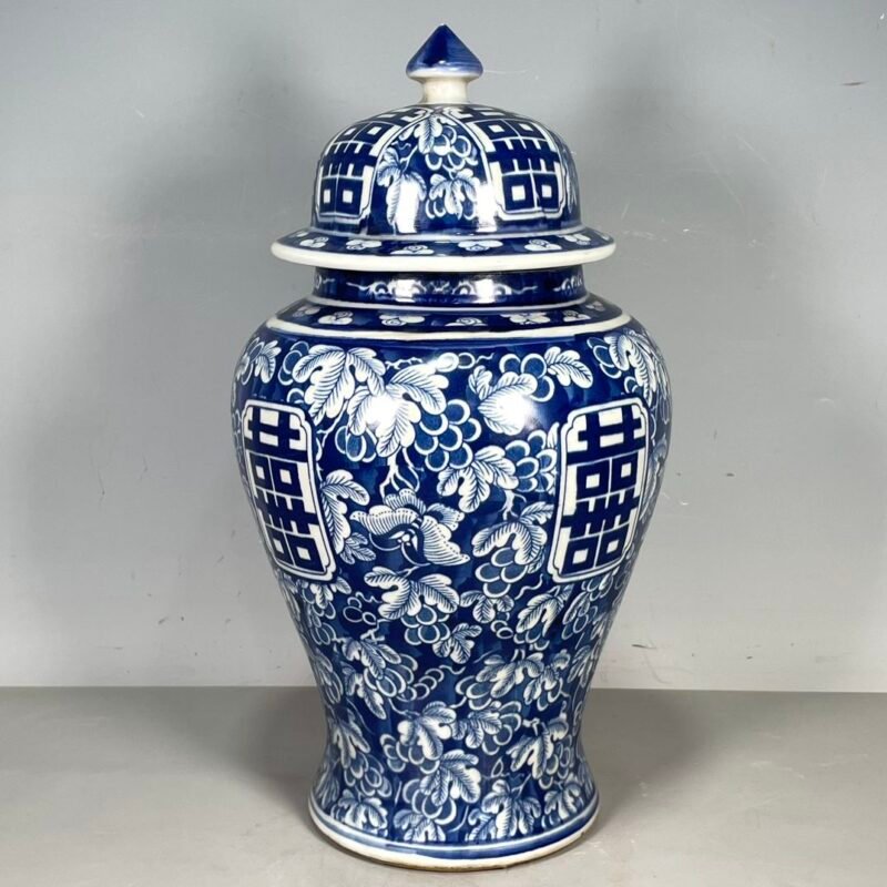 Large Blue and White Ginger Jar with Double Happiness Motif (4)