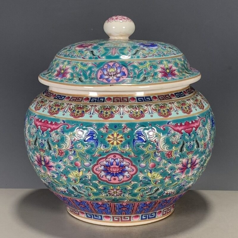 Turquoise Famille Rose Porcelain Ginger Jar with Lid (2)