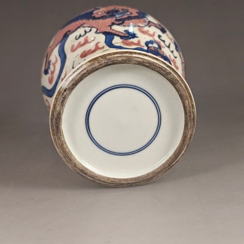 Underglaze Red Ginger Jar with Lid – Foo Dog Lion Playing with Ball Temple Jar (5)